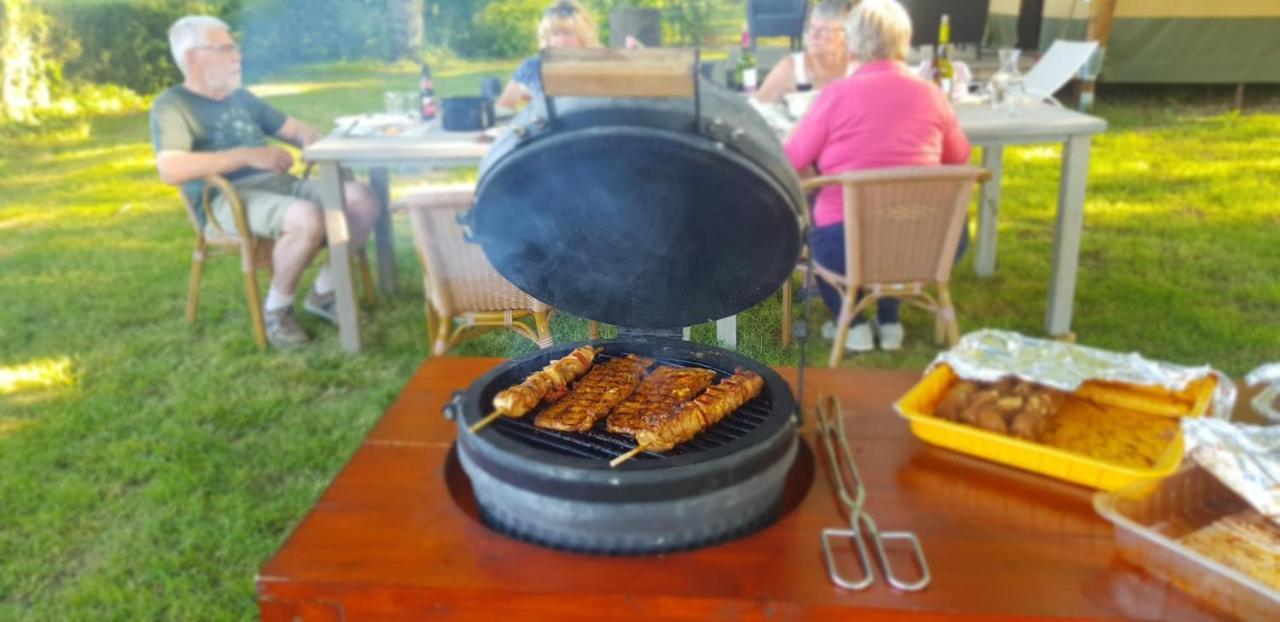 Glamping Les Arbres, Luxe Safaritent met zwembad Cronat Extérieur photo